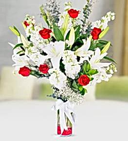 Rose Lilium Gilly Flowers in Vase