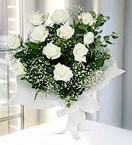 11 White Roses Bouquet