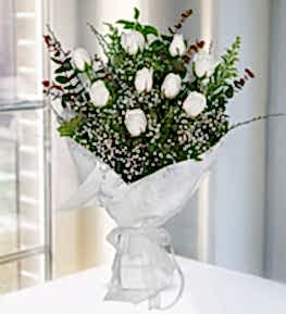 9 White Roses Bouquet