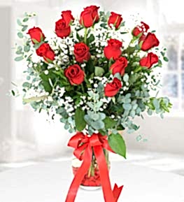 15 Red Roses in Vase (Special)