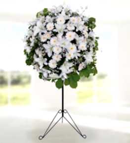 White Basket Stand (wrought iron)